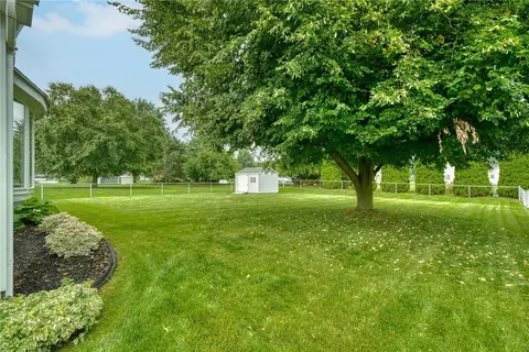 Exterior - 721 Close Cir, Webster, NY 14580 photo 6 of 6