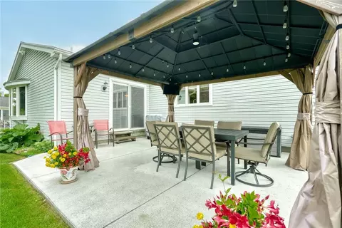 Exterior - 721 Close Cir, Webster, NY 14580 photo 3 of 6