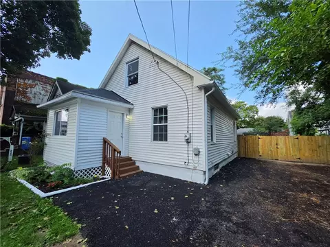 27 Potomac St, Rochester, NY 14611