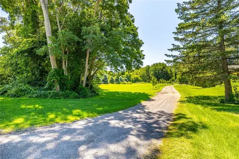 9395 W Ridge Rd, Clarkson, NY 14420