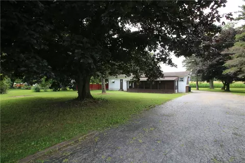 4244 S Fancher Rd, Holley, NY 14470