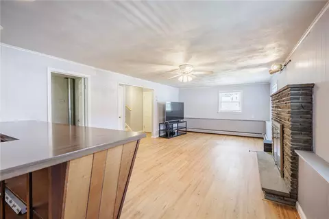 Living - 90 Oakbend Ln, Irondequoit, NY 14617 photo 6 of 7