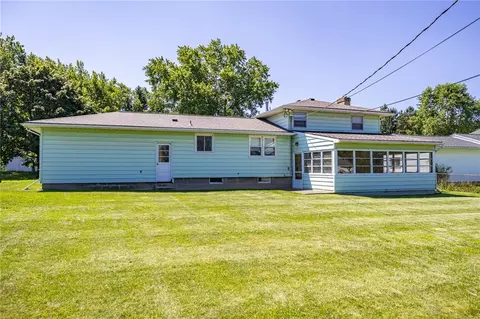 Exterior - 90 Oakbend Ln, Irondequoit, NY 14617 photo 9 of 12