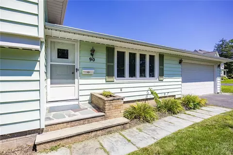 Exterior - 90 Oakbend Ln, Irondequoit, NY 14617 photo 5 of 12