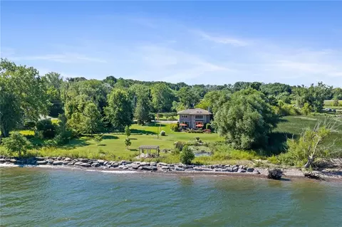 16821 Bald Eagle Dr, Kendall, NY 14476