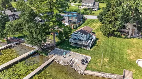 4957 Waters Edge Dr, Canandaigua, NY 14424