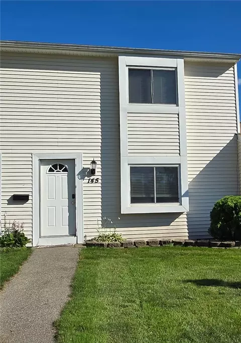 145 Windsorshire Dr, Ogden, NY 14624