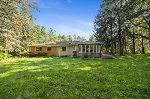 Exterior - 554 Helendale Rd, Irondequoit, NY 14609 photo 3 of 3