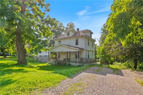 4351 Ridge Rd, Williamson, NY 14589