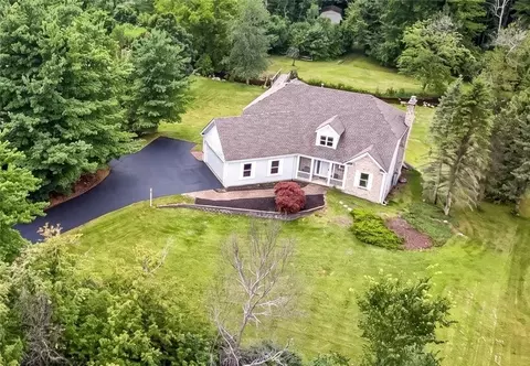 233 Dean Rd, Parma, NY 14559