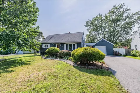 245 Harvest Dr, Greece, NY 14626