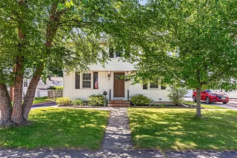 Exterior - 33 Coolidge Rd, Irondequoit, NY 14622 photo 2 of 13