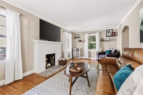 Living - 33 Coolidge Rd, Irondequoit, NY 14622 photo 3 of 4