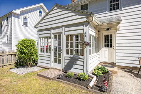 Exterior - 33 Coolidge Rd, Irondequoit, NY 14622 photo 10 of 13