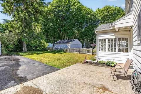 Exterior - 33 Coolidge Rd, Irondequoit, NY 14622 photo 9 of 13