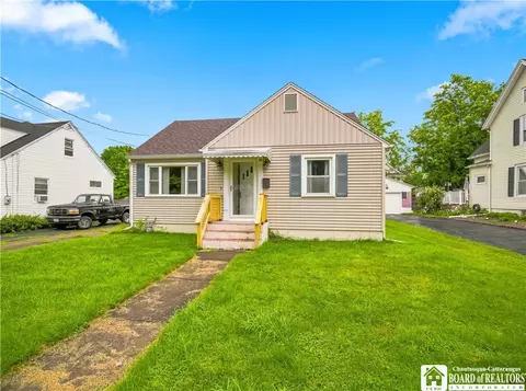 58 Hazeltine Ave, Jamestown, NY 14701