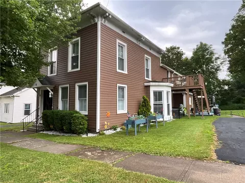 11 State St, Oxford, NY 13830
