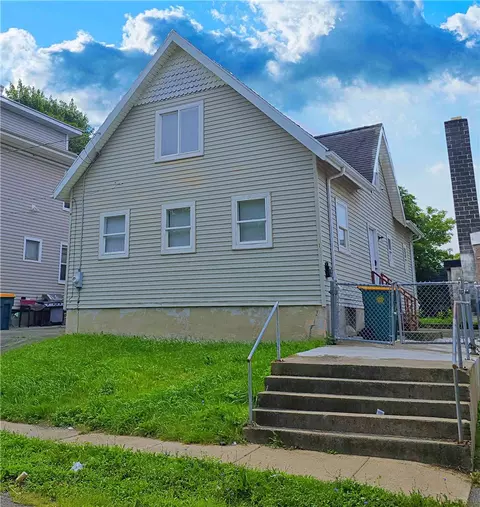 1 Bloomingdale St, Rochester, NY 14621