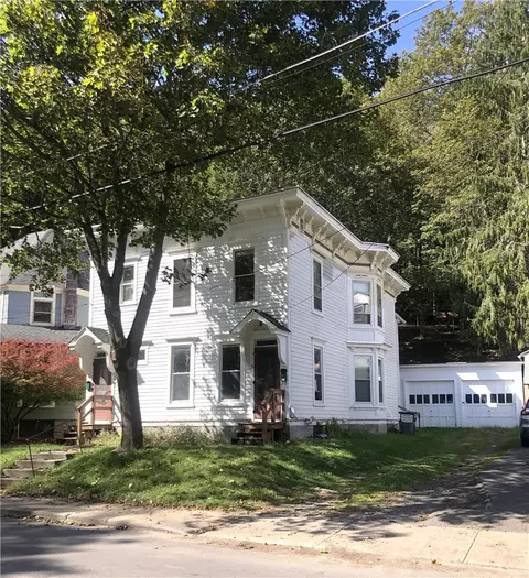 5 Normal Ave, Oneonta, NY 13820