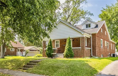 226 Crestwood Blvd, Gates, NY 14624