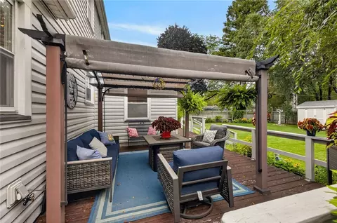 Exterior - 420 Cooper Rd, Irondequoit, NY 14617 photo 4 of 10