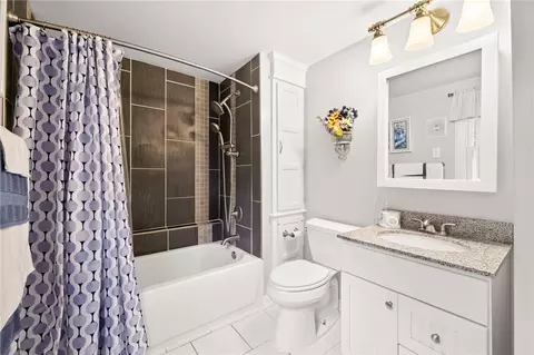 Bath - 420 Cooper Rd, Irondequoit, NY 14617 photo 2 of 3