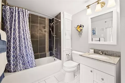 Bath - 420 Cooper Rd, Irondequoit, NY 14617 photo 3 of 3