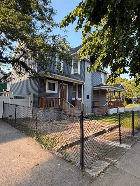 1067 Dewey Ave, Rochester, NY 14613