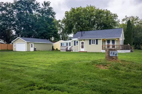 154 Norwood Ave, Gates, NY 14606