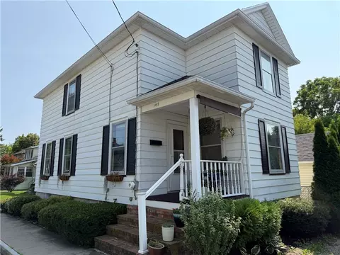 147 Park Ave, Canandaigua, NY 14424