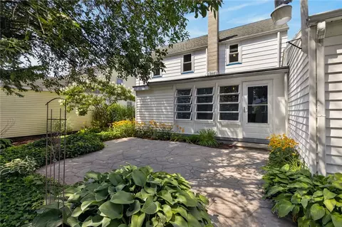 Exterior - 149 Yorkshire Rd, Irondequoit, NY 14609 photo 3 of 5