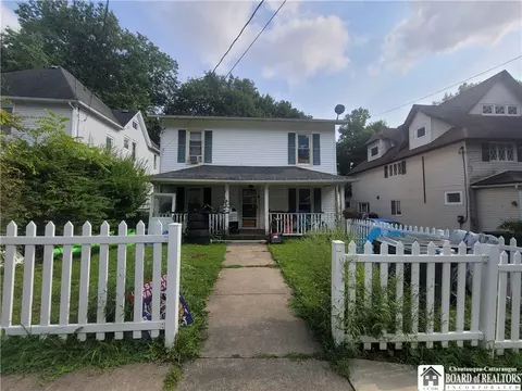114 Van Buren St, Jamestown, NY 14701