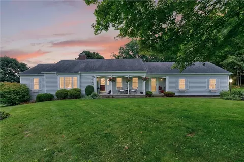 1172 W Bloomfield Rd, Honeoye Falls, NY 14472