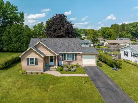 32 Eric St, Norwich, NY 13815