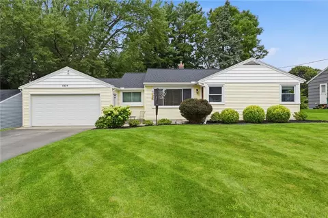 464 Manse Ln, Rochester, NY 14625