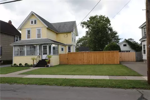 23 Gaylord St, Auburn, NY 13021
