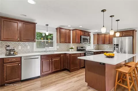 Kitchen - 425 Tara Ln, Webster, NY 14580 photo 2 of 3