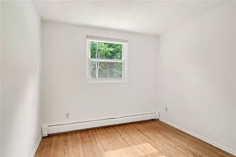 Bedroom - 425 Tara Ln, Webster, NY 14580 photo 2 of 6