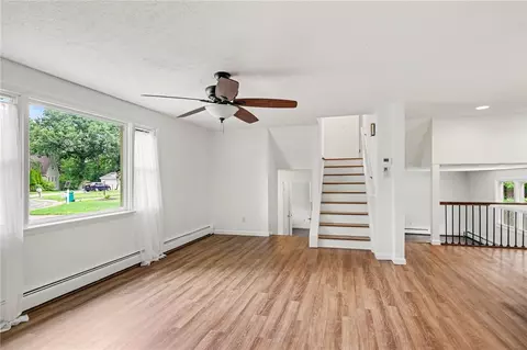 Living - 425 Tara Ln, Webster, NY 14580 photo 2 of 8