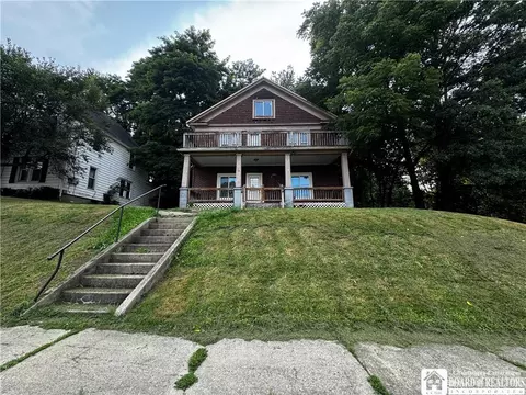 74 Hazzard St, Jamestown, NY 14701