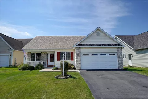 73 Logans Run, Greece, NY 14626