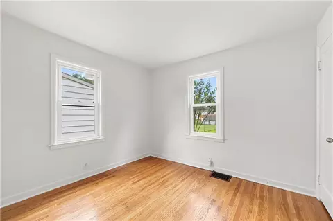 Bedroom - 1061 Whitlock Rd, Irondequoit, NY 14609 photo 1 of 4