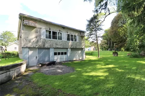 Exterior - 708 Helendale Rd, Irondequoit, NY 14609 photo 9 of 11