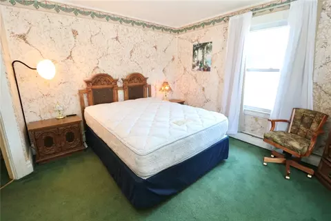 Bedroom - 708 Helendale Rd, Irondequoit, NY 14609 photo 4 of 11