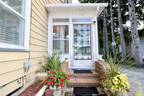 Exterior - 708 Helendale Rd, Irondequoit, NY 14609 photo 5 of 11