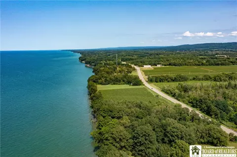 10283 W Lake Rd, Ripley, NY 14775