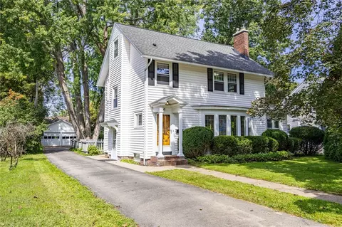 60 Alpine Dr, Rochester, NY 14618