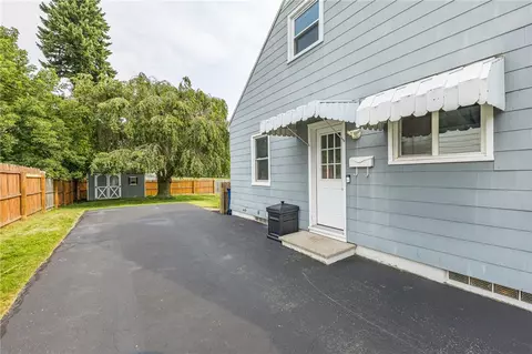 Exterior - 234 Harwick Rd, Irondequoit, NY 14609 photo 3 of 10