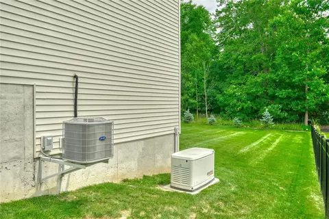 Exterior - 277 Turtle Run, Macedon, NY 14502 photo 6 of 11
