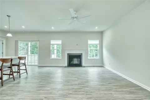 Living - 277 Turtle Run, Macedon, NY 14502 photo 6 of 6
